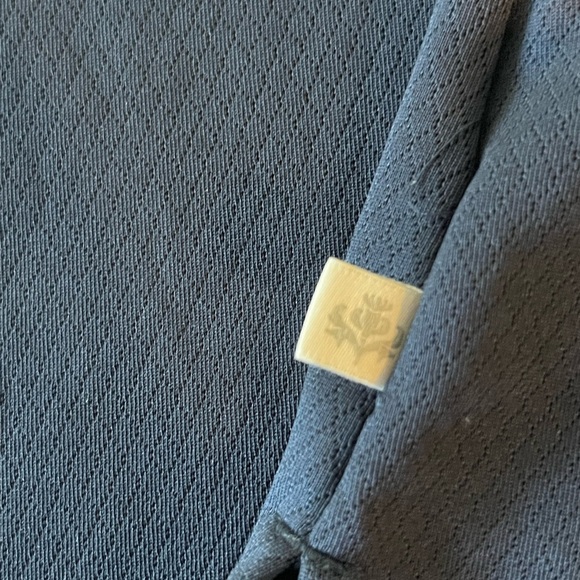 ⛳️Like New LADY HAGEN Women's Lg Sleeveless Navy Top. Subtle diamond pattern - Picture 2 of 7